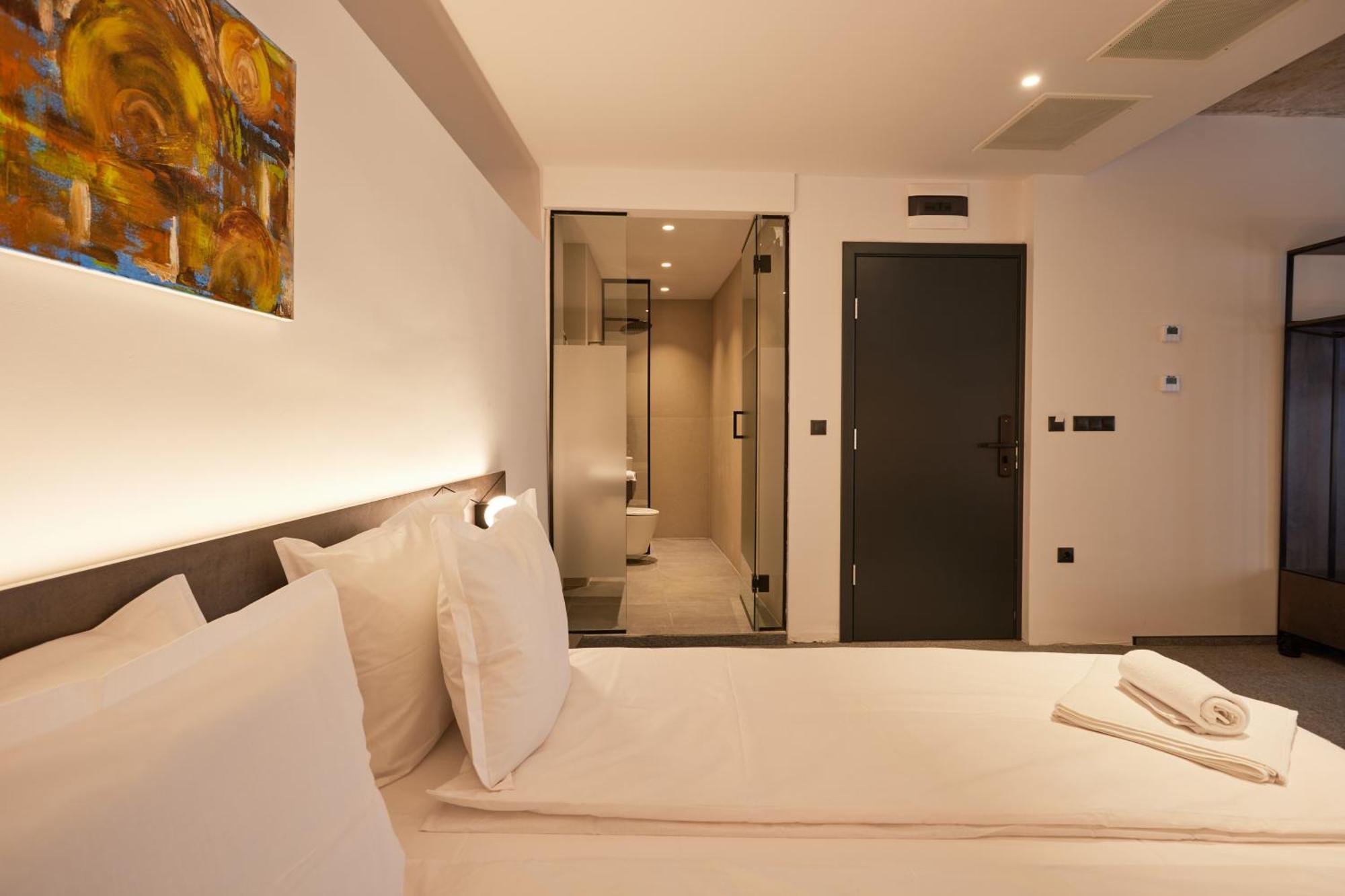 Bizarre Boutique Hotel Varna Esterno foto